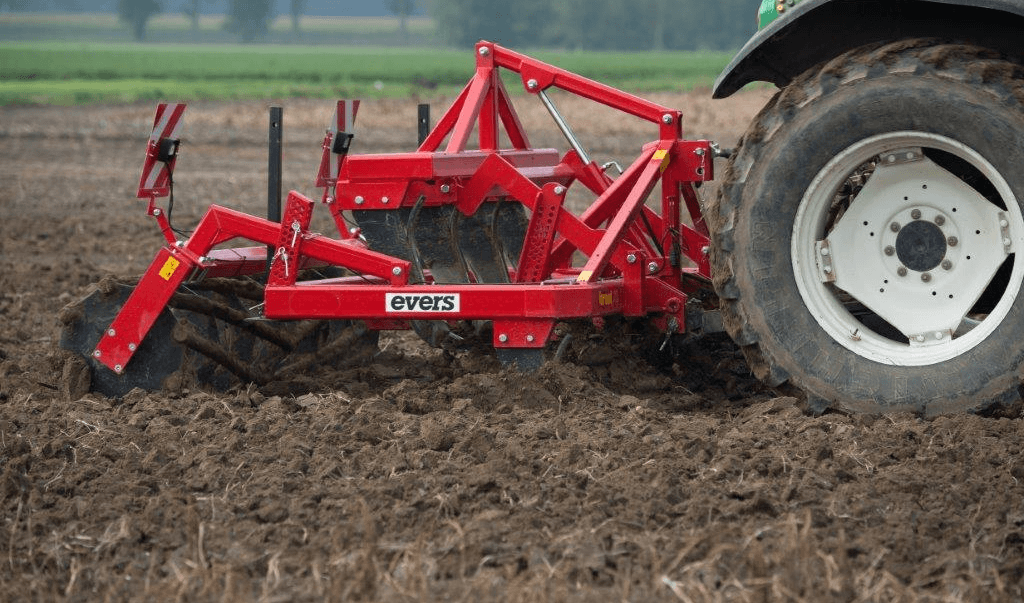 Multi purpose cultivator with tube roller and K -tines, ersion with parallel lift, type Forest XL