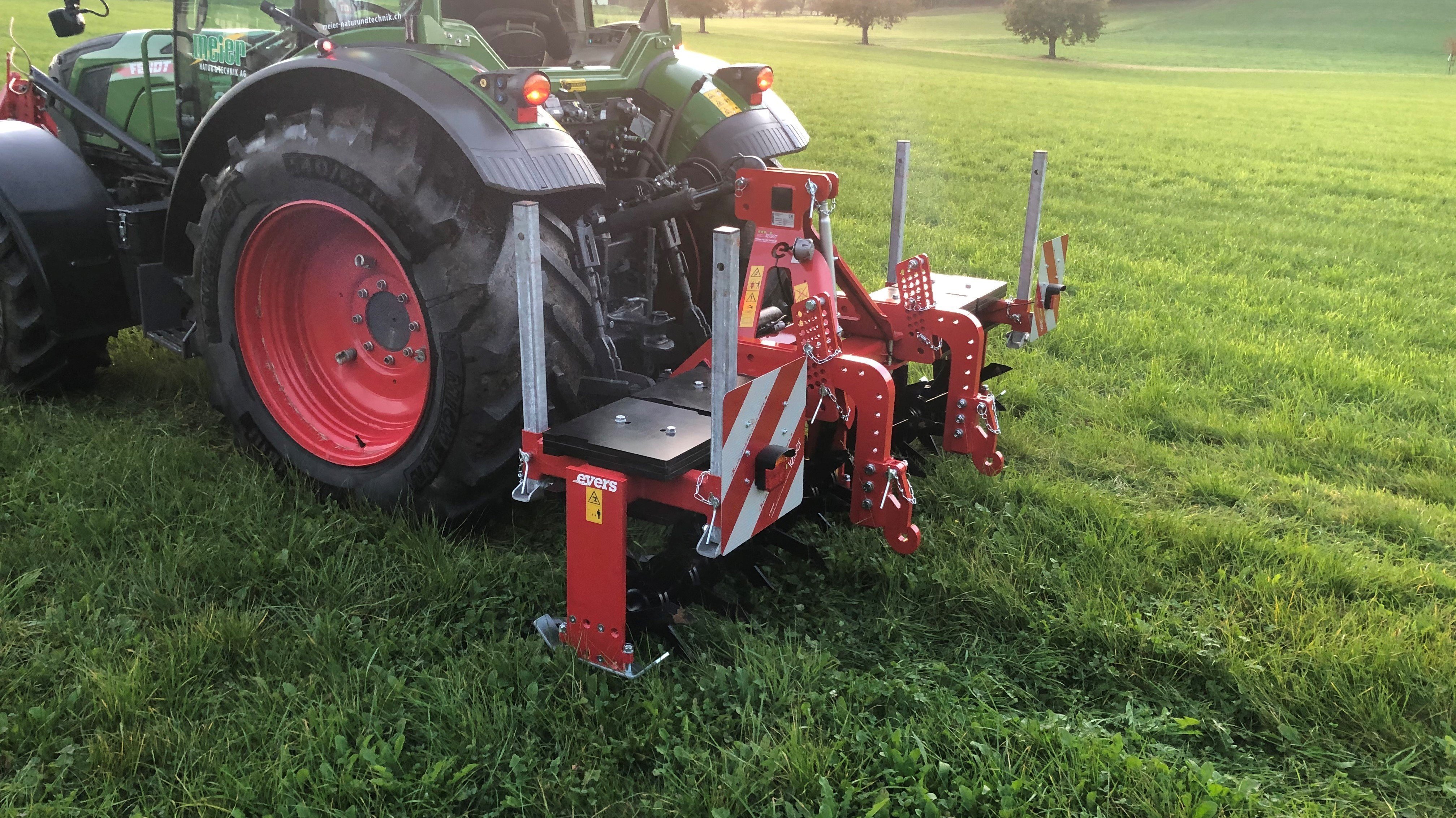 Evers Grassland aerator with additional weights
