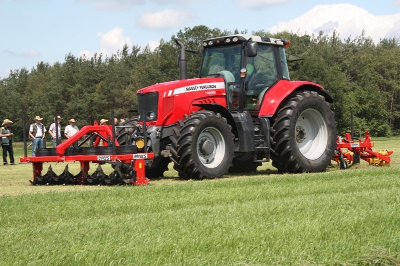 The Evers Grassland aerator used in the front and the Grassland subsoiler behind the tractor 