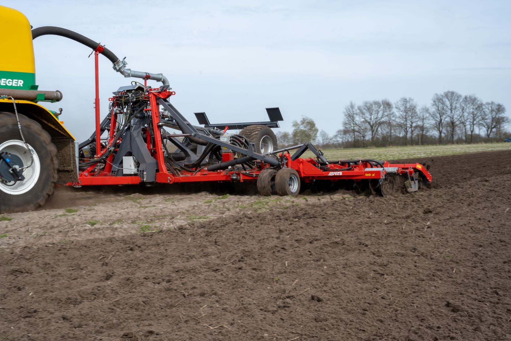 Evers slurry disc harrow, Type Toric XL 1200, with rubber suspended discs for optimal following ground comntours