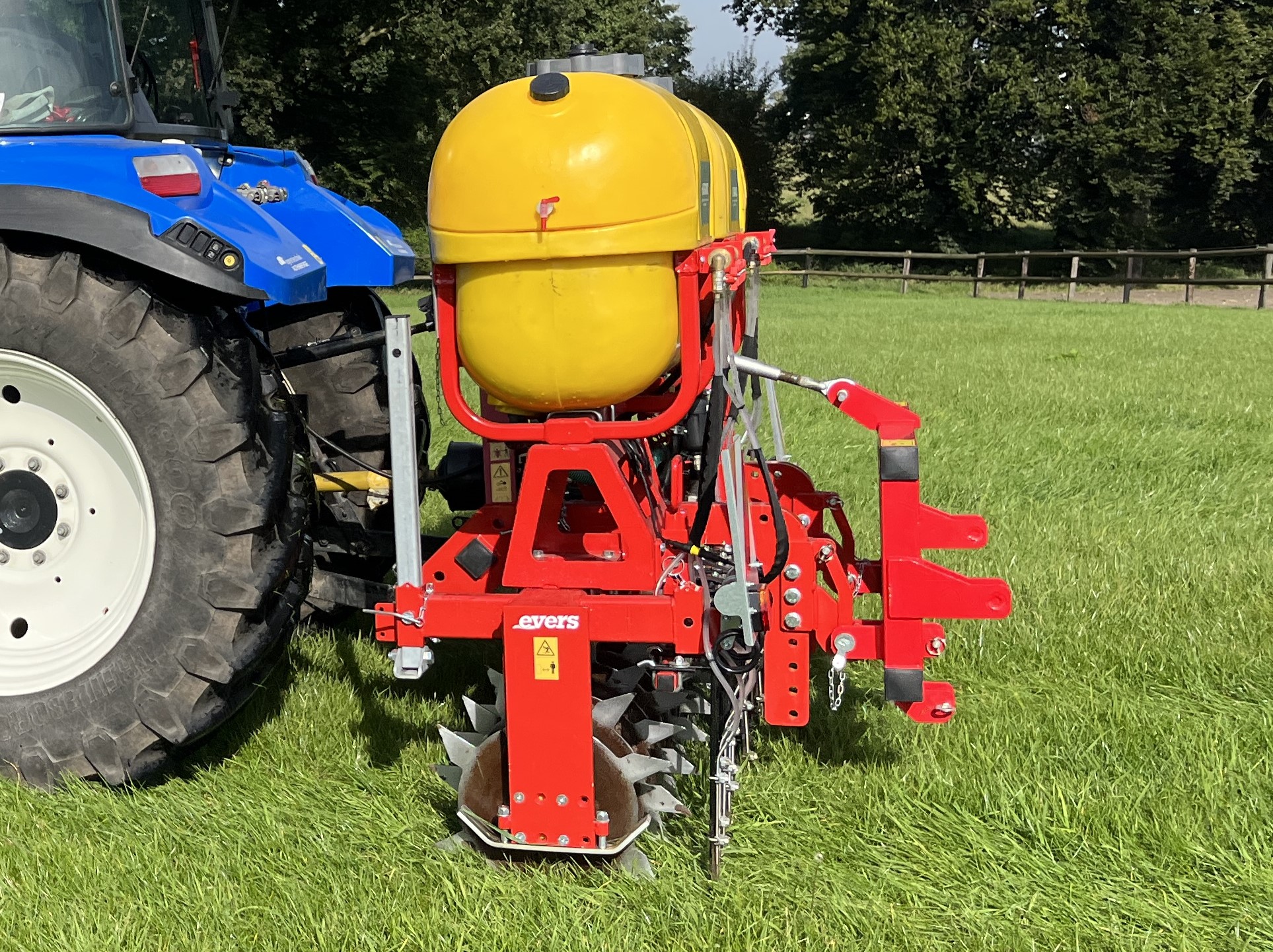 Injection system micro-organisms Evers  Grassland subsoiler and aerator 