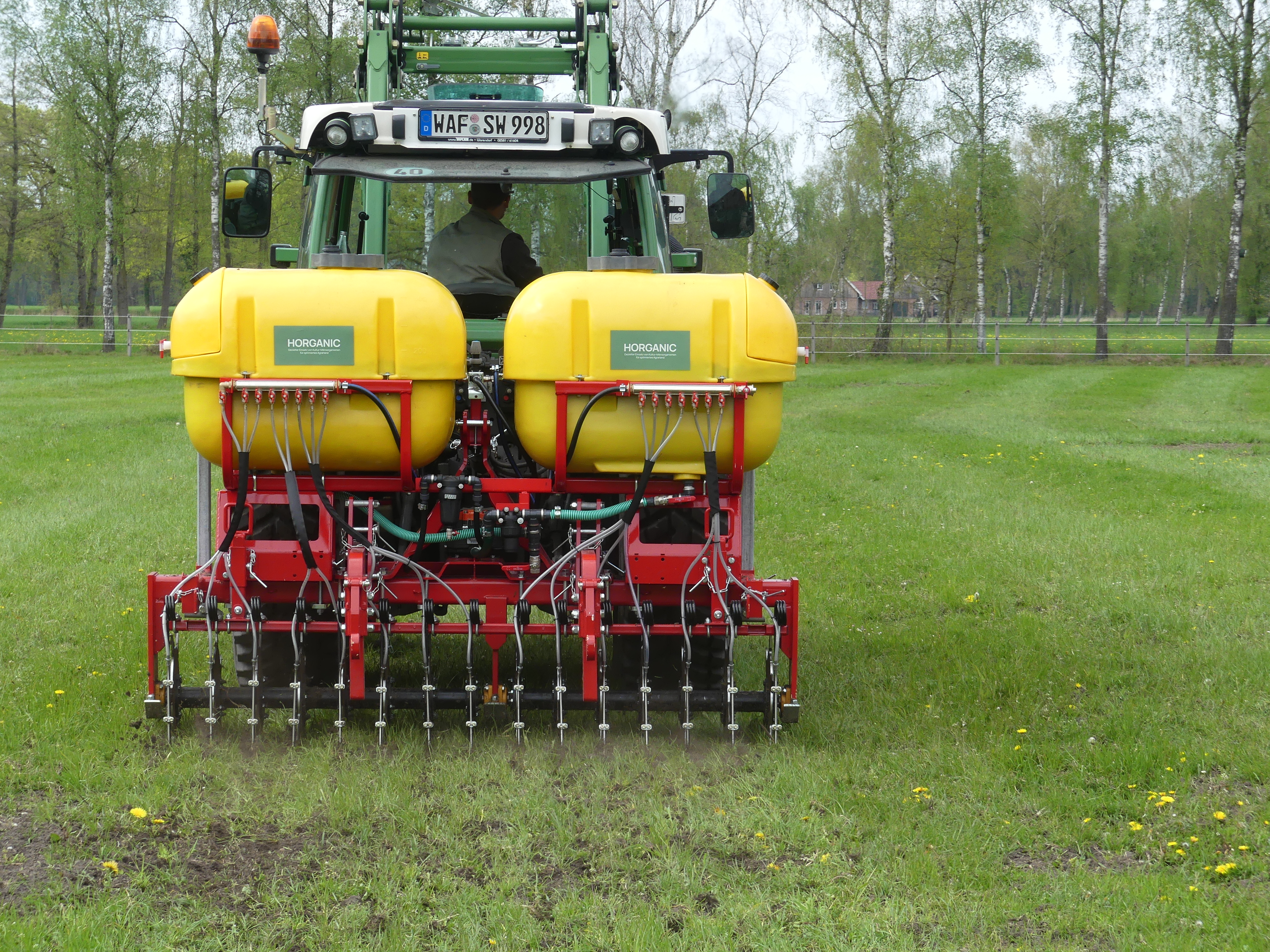 Injection system micro-organisms Evers Grassland subsoiler and aerator